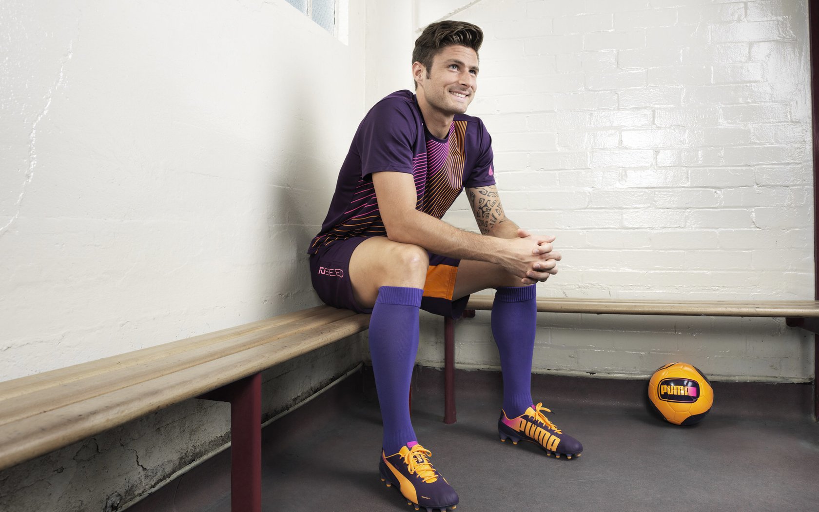 温网2024，阿尔卡拉斯逆转夺冠，斯瓦泰克首度封后